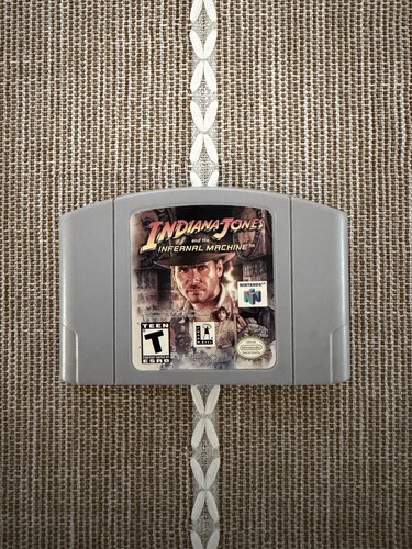 Indiana jones macchina - e,